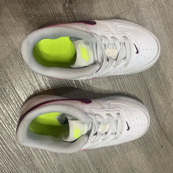 Toddler 9C NIKE sneakers - Picture 8 of 8